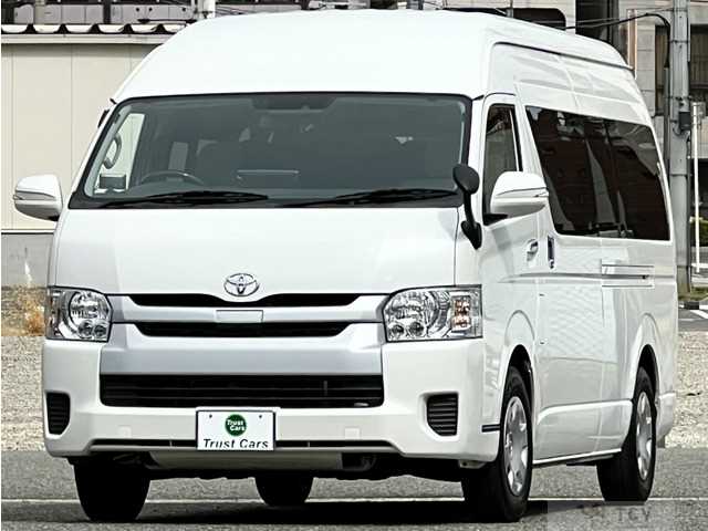 2019 Toyota Hiace Commuter