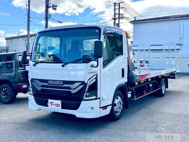 2024 Isuzu Isuzu Others