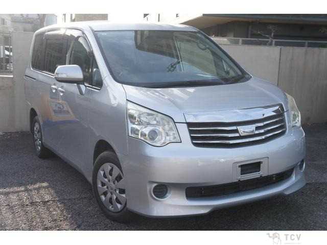 2011 Toyota Noah