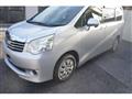 2011 Toyota Noah
