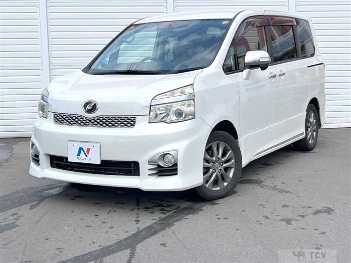 2013 Toyota Voxy