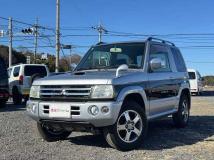 2006 Mitsubishi Pajero Mini