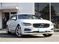 2017 Volvo V90