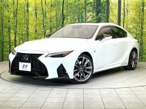 2021 Lexus IS