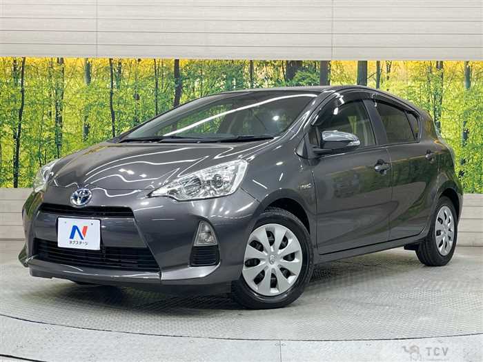 2013 Toyota AQUA