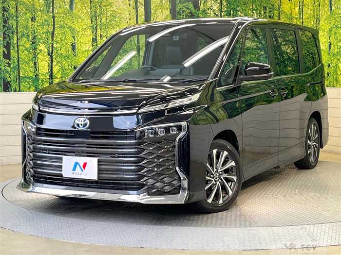 2025 Toyota Voxy