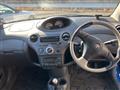 2000 Toyota Vitz