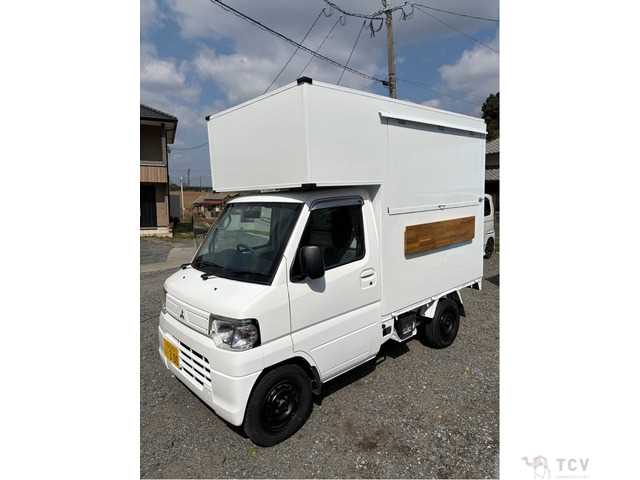 2012 Mitsubishi Minicab Truck