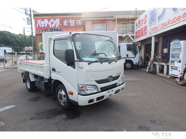 2017 Hino Dutro