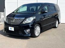 2013 Toyota Alphard