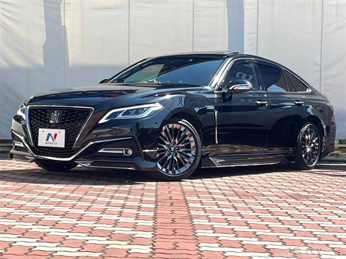 2019 Toyota Crown Hybrid