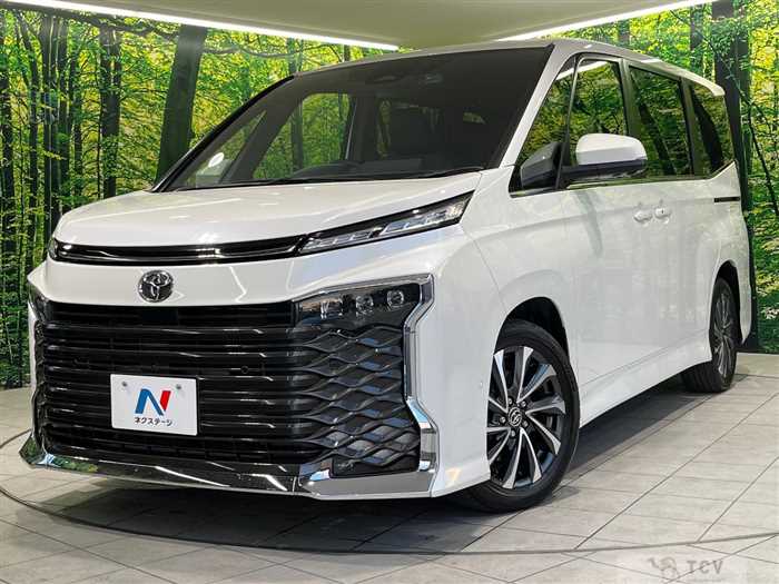 2024 Toyota Voxy