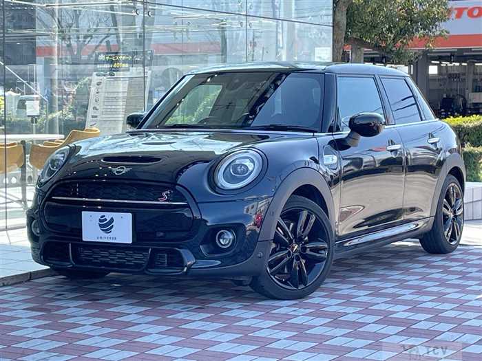 2021 U.K. Others U.K. Others