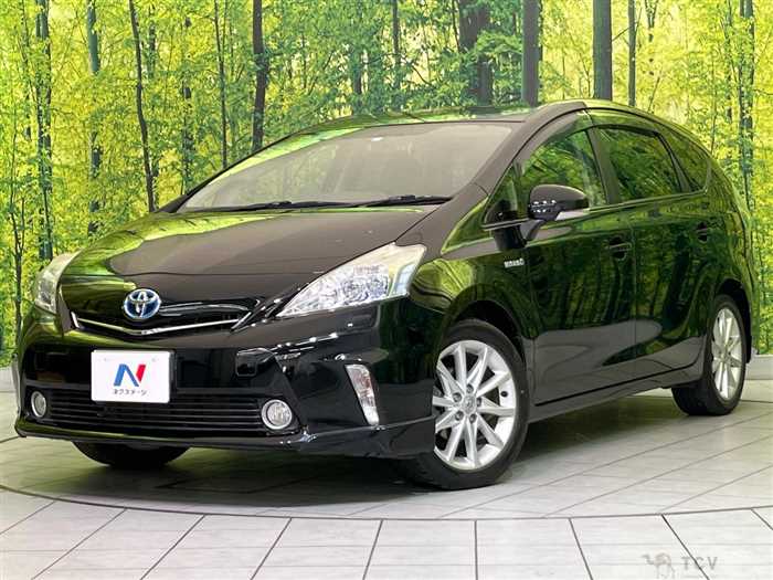 2013 Toyota PRIUS α