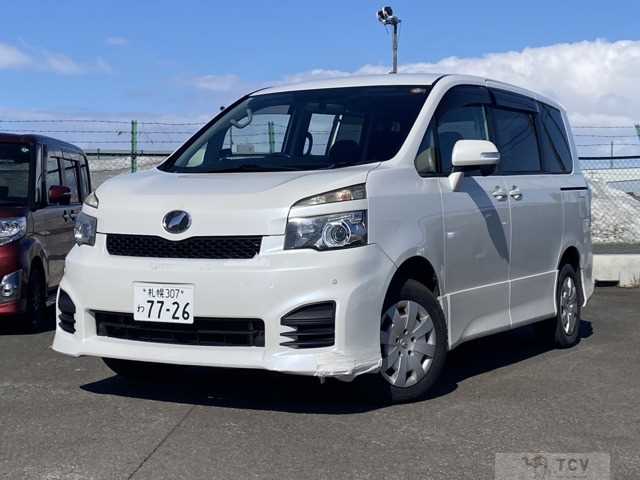 2010 Toyota Voxy