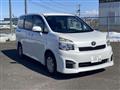 2010 Toyota Voxy