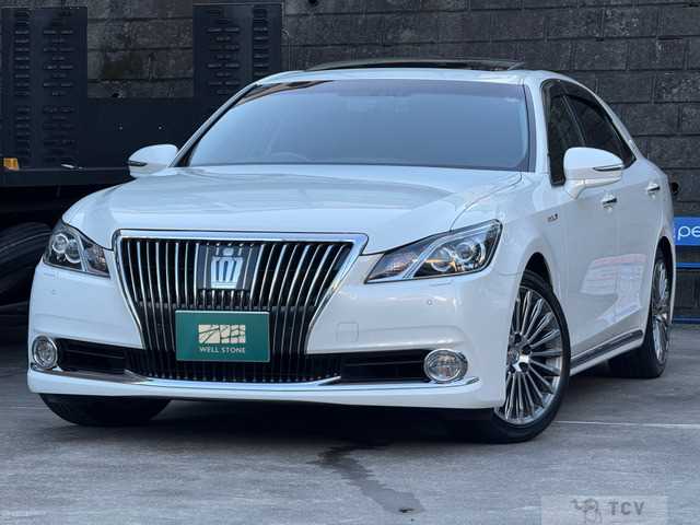 2015 Toyota Crown Majesta