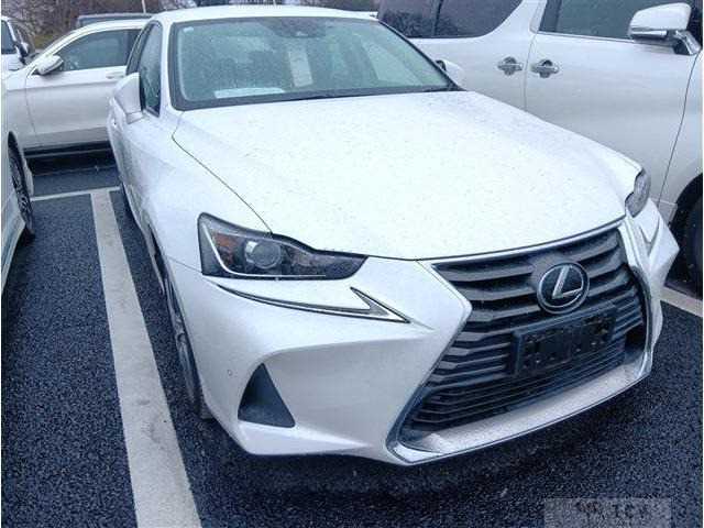 2018 Lexus IS