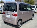 2011 Daihatsu Tanto