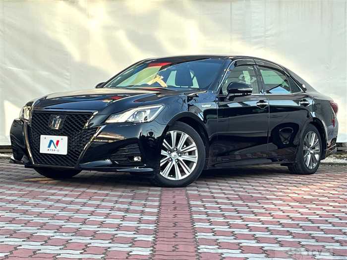 2018 Toyota Crown Hybrid