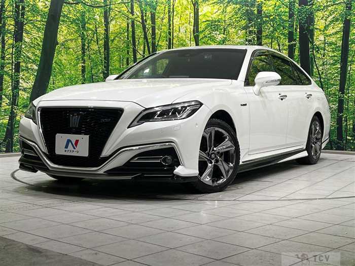 2019 Toyota Crown Hybrid