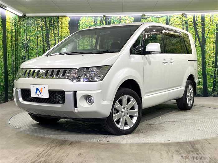 2018 Mitsubishi Delica D5