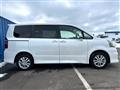 2011 Toyota Noah