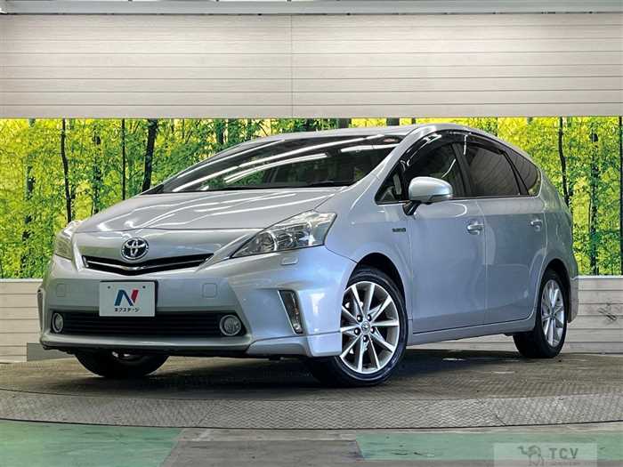 2013 Toyota PRIUS α