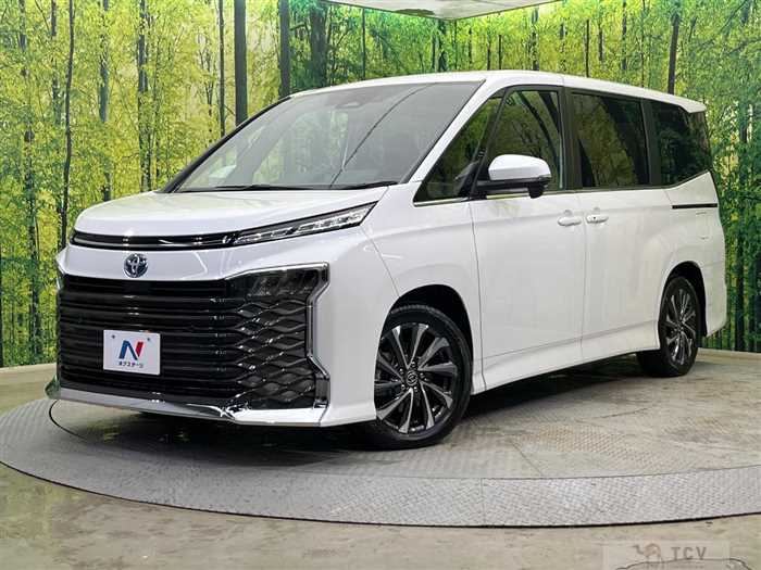 2025 Toyota Voxy
