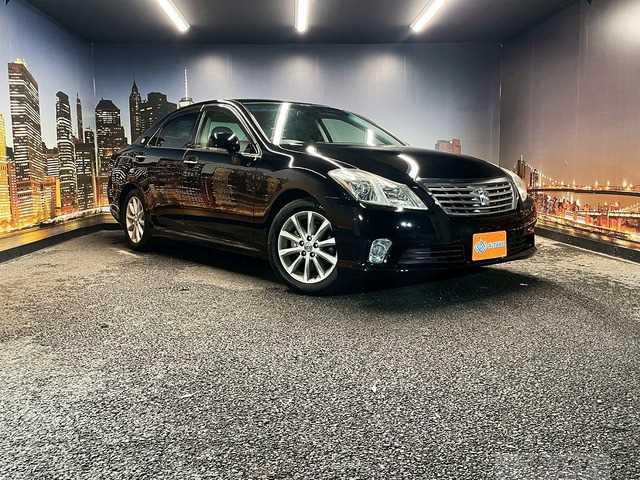 2012 Toyota Crown