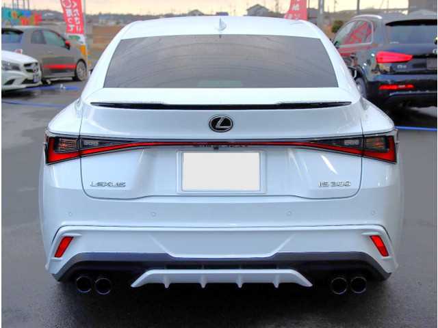 Lexus IS 2022 — миниатюра 8