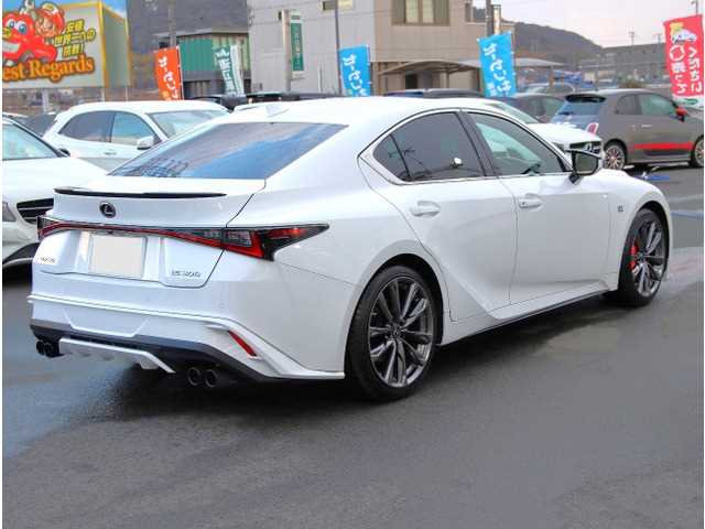 Lexus IS 2022 — миниатюра 9