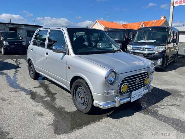 2001 Daihatsu Miragino