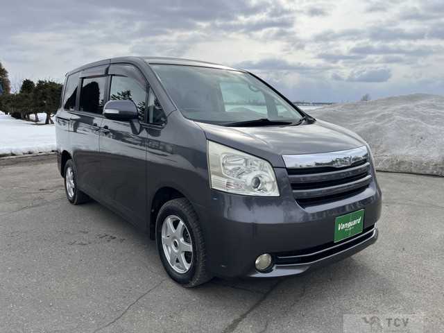 2007 Toyota Noah