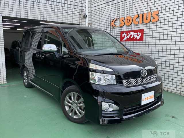 2012 Toyota Voxy
