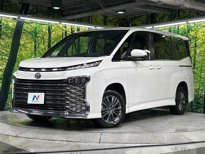 2025 Toyota Voxy
