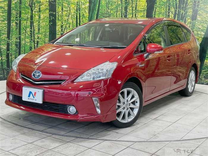 2013 Toyota PRIUS α