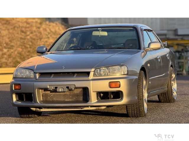 2000 Nissan Skyline