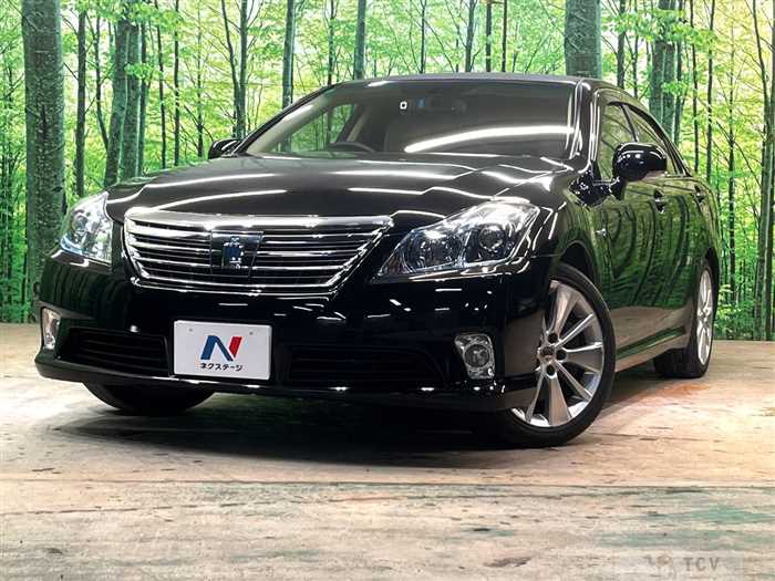 2010 Toyota Crown Hybrid