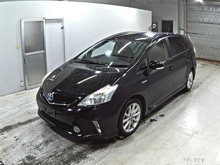 2013 Toyota PRIUS α