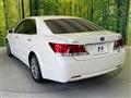 2013 Toyota Crown Hybrid