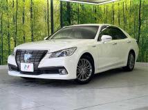 2013 Toyota Crown Hybrid