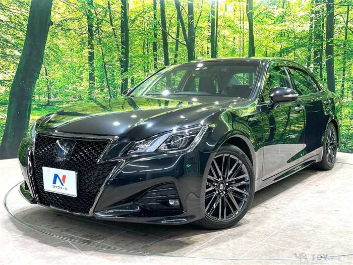 2017 Toyota Crown Hybrid