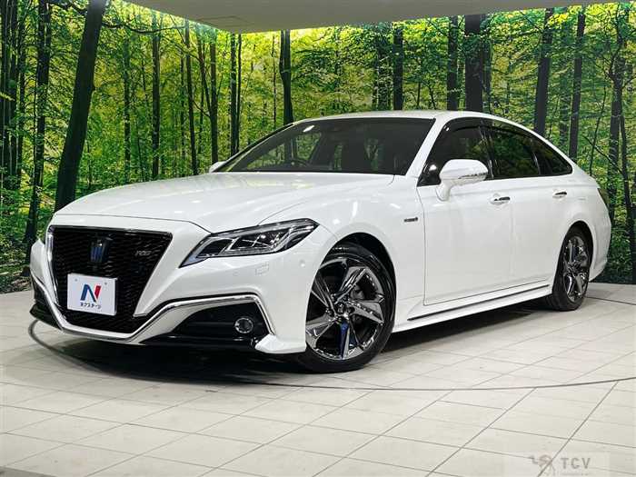 2019 Toyota Crown Hybrid