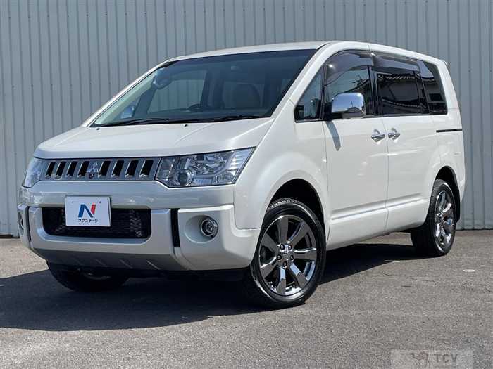 2014 Mitsubishi Delica D5