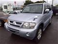 2005 Mitsubishi Pajero