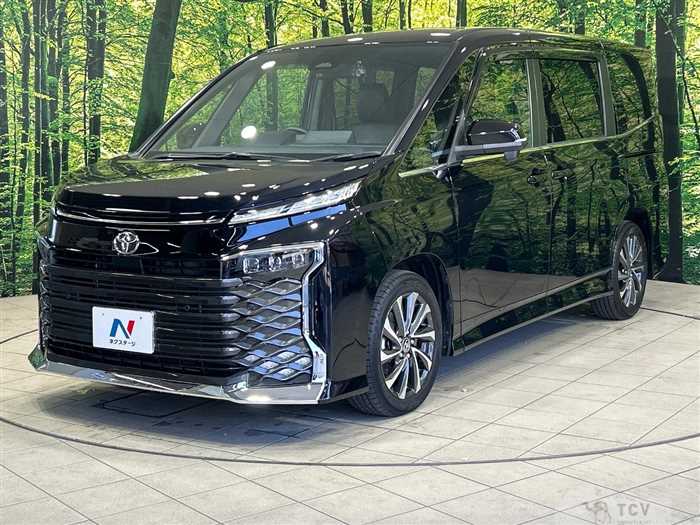 2023 Toyota Voxy