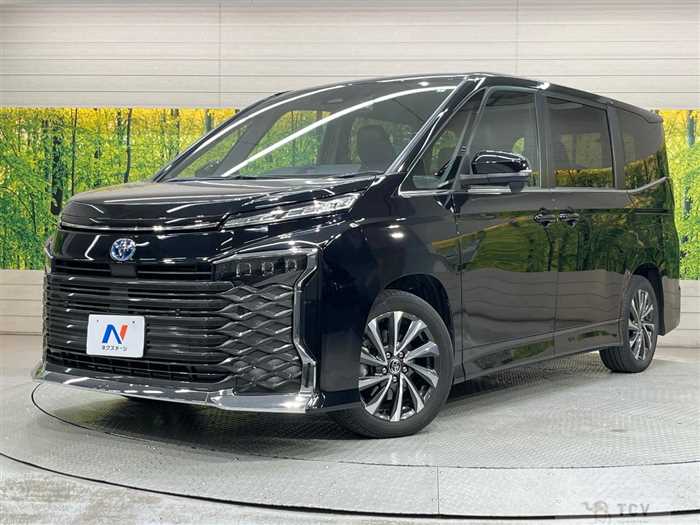 2023 Toyota Voxy