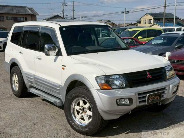 2002 Mitsubishi Pajero