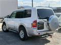 2002 Mitsubishi Pajero